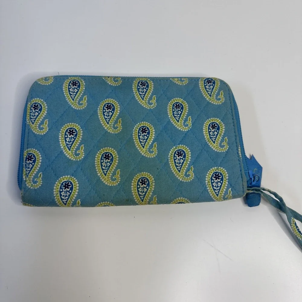Vera Bradley Paisley Zip-Around Wristlet Wallet Retired Burmuda Pattern